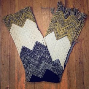 Knit Black & Gold Scarf